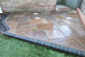 https://www.basedriveways.co.uk/wp-content/uploads/2022/06/Patios-1-300x200.jpg