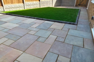 https://www.basedriveways.co.uk/wp-content/uploads/2022/06/Patios-10-300x200.jpg