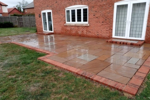 https://www.basedriveways.co.uk/wp-content/uploads/2022/06/Patios-13-300x200.jpg