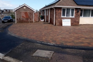 https://www.basedriveways.co.uk/wp-content/uploads/2022/06/drivebase-10-300x200.jpg