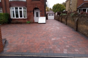 https://www.basedriveways.co.uk/wp-content/uploads/2022/06/drivebase-6-300x200.jpg