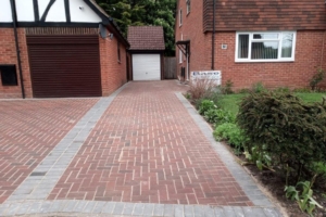 https://www.basedriveways.co.uk/wp-content/uploads/2022/06/drivebase-7-300x200.jpg